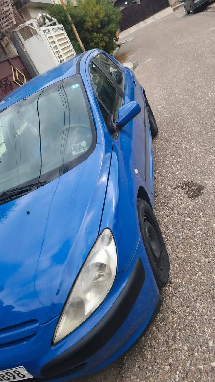 بيجو موديل 2005
بيها قطعتين صبغ فقط
مشروع وطني دفتر بانزين يوصل وره عشرين يوم
سعره 55 بي مجال بصيط (***********)
