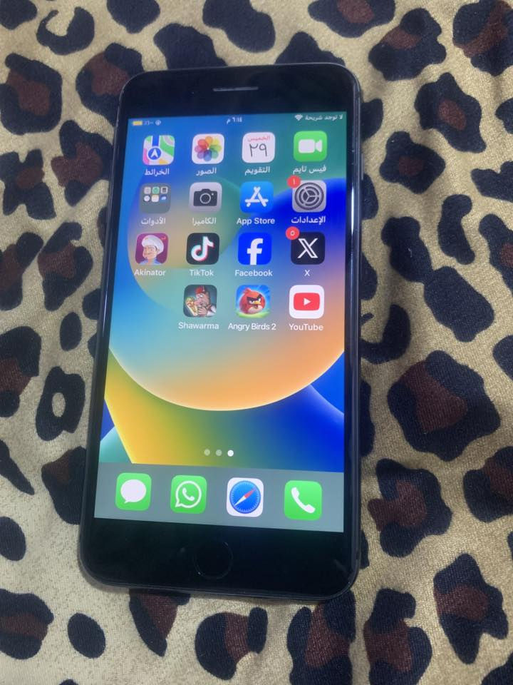 ٨ بلاس للبيع كله اصلي ما مبدل بي اي شي رقمي *********** وتساب
