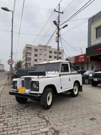 لاند روفر • ١٩٨٢ • سبوغ عام