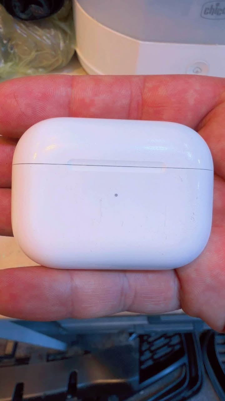 السلام عليكم 
كيس فقط (اصلي) ضمان نظافة 100%
نوع الكيس / Airpod Pro2 -- type-c (الجيل الثاني عزل)
للبيـع ب ٧٥،٠٠٠ الف
مكاني بغداد - ش فلسطين بغداد, العراق


**إذا كنت صاحب هذا الإعلان وتريد حذفه لأي سبب، رجاءا أرسل رسالة إلى الدعم الفني**