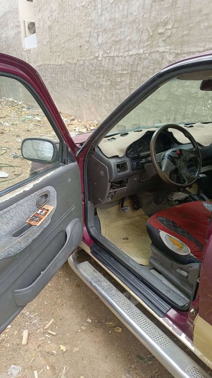 مرخصت الادمن سبورتج كيا 1993بيها نواقص كير ومحرك مكفول مكان بغداد الدوره سعر 33وبيها مجال بسيط 
***********
