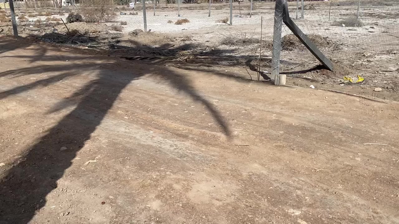 السلام عليكم ورحمه الله وبركاته
بسم الله الرحمن الرحيم 

توجد لدينا قطعة أرض للبيع 

بمساحه 800 متر 

طابو زراعي سند 25

تحويل مباشر بأسم المشتري 

متوفر فيها ماء وكهرباء وشارع سبيس قيد الأنشاء 
تبعد عن الشارع العام 50 متر 

الموقع المدحتيه ارض الزكندري 

للاستفسار الاتصال على الارقام التاليه 

***********   اتصال 

*********** واتساب
