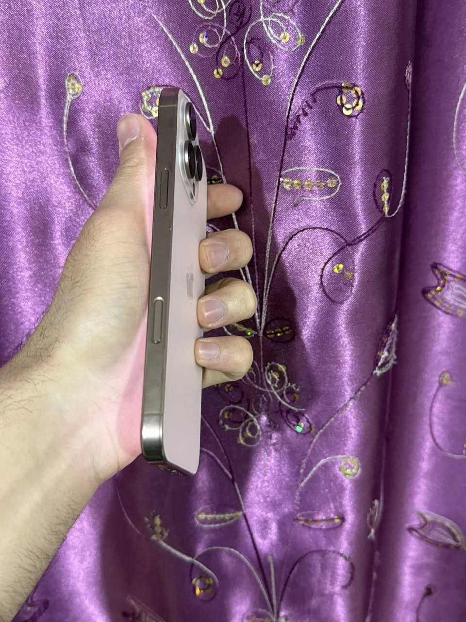 السلام عليكم
ايفون 16 برو ماكس
ذاكرة ٢٥٦
بطارية ٩٢ الجهاز ماستر بدون ملحقات
نضافة 100% لا مفتوح ولا مصلح بعده تحت الضمان 
السعر مليون و 200 قفل 
مكاني بغداد
***********
