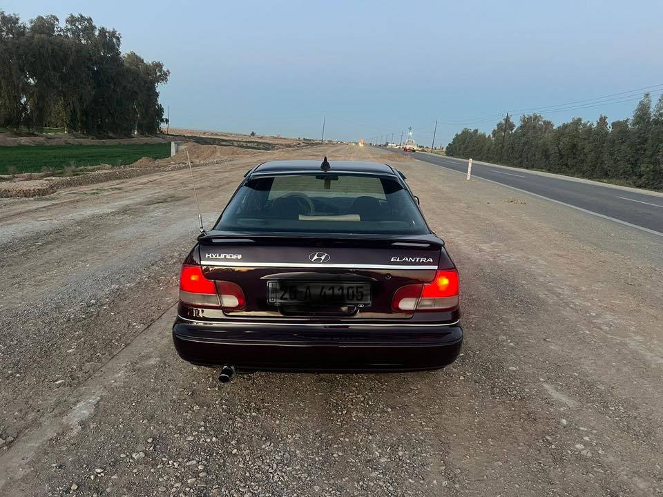 سلام عليكم مرخصت الدمن  خوان النتره دمعه موديل 1993بلديه كلهه شغاله مال جناي تخم تاير صدر جديد جام اربعه شغال تقفيل اوتفتيح اربعه بوب تاتفئه شغاله كير مكنه حاويه مثل ماواضح بل صوره نضافتههالسعر 32اوبيهه مجال
***********
