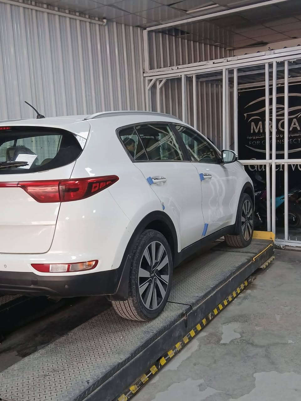 سبورتج خليجي 17 
رقم بغداد باسمي السعر 155$وبيها مجال 
مكاني زعفرانية لو بالمحل بغداد الجديدة يم افران فراشة 

***********
