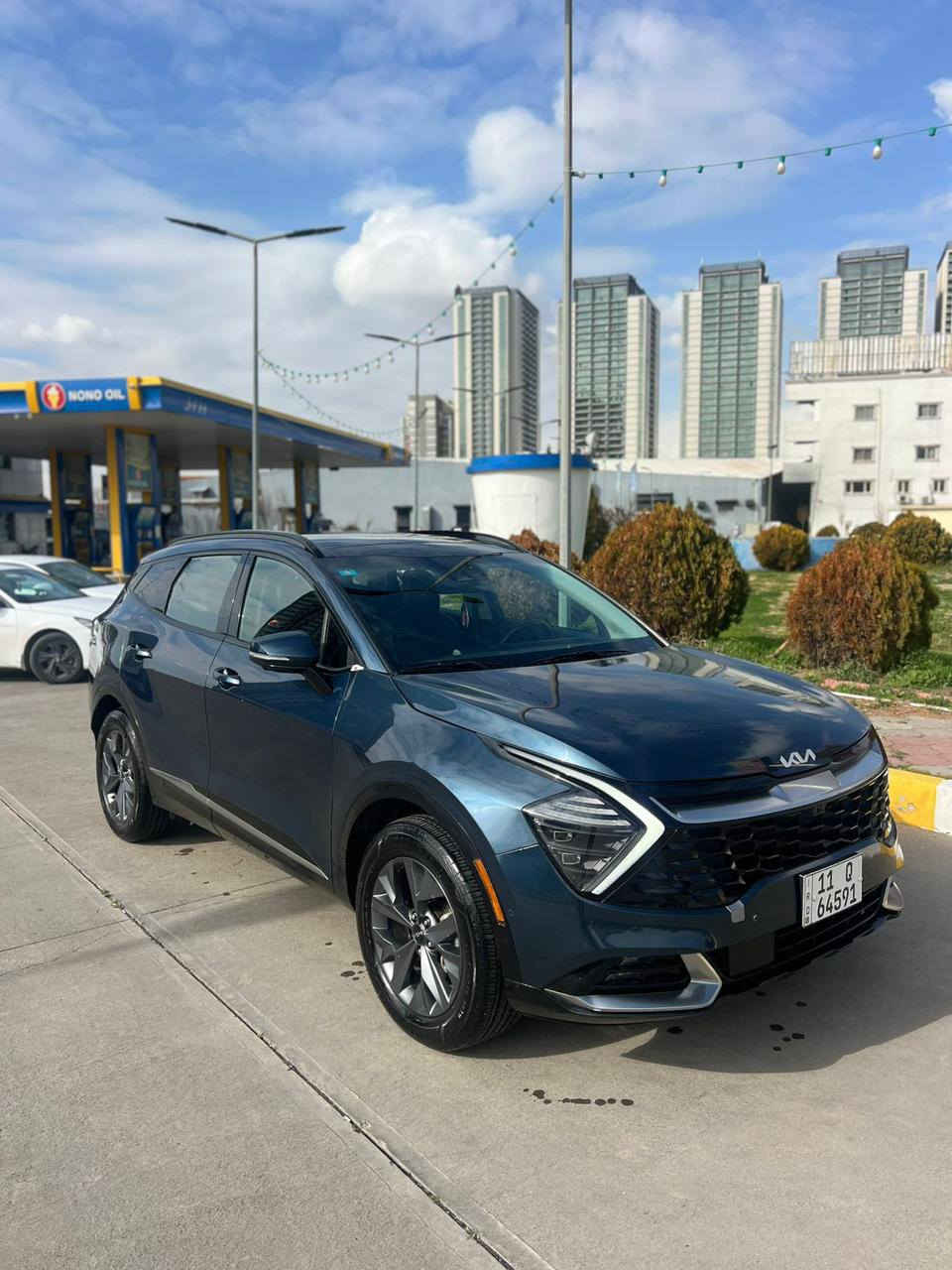 ‏KIA SPORTAGE HYBRID SX 2023
‏

‏كيا سبورتج  هايبرد 2023 SX برستيج 

‏المسافة المقطوعه 66000Km 

‏محرك. 1600 تيربو هايبرد 

‏الموديل: 2023

‏

‏                  ======= الاضافات👇👇 ======

‏  

‏فتحة بانوراما 

‏شاشة كبيره نفكيشن 

‏رادار امامي

‏ مانع تصادم

‏مانع انزلاق 

‏تحديد مسرب .

‏نقطة عمياء .

‏تصحيح مسار 

‏بصمه تشغيل 

‏بصمه ابواب 

‏كاميرا خلفيه 

‏كاميرا عداد 5 

‏كاميرا 360

‏طارة مدفية 

‏تشغيل عن بعد سياره 

‏كراسي مدفية + مبرد 

‏كراسي كهرباء عداد 2 

‏كراسي جلد 

‏كراسي ذاكره 

‏كراسي 5 راكب 

‏مثبت سرعة

‏تحكم ستيرن

‏شاحن وايرلس

‏هاند بريك كهربائي

‏حساسات خلفيه + اماميه 

‏حساسات مانع تجاوز 

‏ويل 19

‏دفع رباعي 

‏باب خلفي كهرباء 

‏اضويه امامي زنون LED

‏اضويه خلفيه LED

‏كشافات LED

‏دفع رباعي 4X4

‏نظام GPS+خرائط 

‏كندشن مركزي امامي او خلفي 

‏وبلوتوث 

‏مدخل USB+ AUX

‏تحريك السيارة عن طريق البصمة 

‏السيارة فووول مواصفات 

‏سيارة بأسمي و تحويل ثاني يوم

‏باقي التفاصيل

‏***********

‏🚗🚗حادث السياره كما موضح في الصور 🚗🚗

‏
