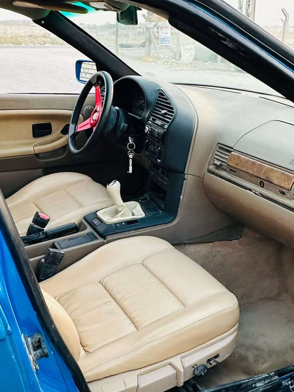 السلام عليكم 
صلو على النبي 
E36 v8 1991
سياره معمره من الدعاميه للدعاميه ومتعوب عليها كلش هواي ومصروف عليها هواي 
١.مكينه٨ اصل ٦ تحويره مرتبه ومشتغلها صحيح بدون مشاكل
٢ كير عادي ٦ نمر شورت شفت رياضي 
٣اكسل قفل شلعه وونسه تريدها شارع تريدها استعراض تريدها كشخه
٤ كشنات جلد دواخل نظيفة كلش 
٥كهربائيات كلها شغاله ونظيفه 
٦راديتر عمل فافون انسه الحماوه 
٧دبل مروحه كهرباء جوزات حماوه كانما شغل سستم  بلادي 
٨صبغ جديد ازرق بحري  اللون ب السنويه ازرق غير محدد 
٩حداديه نظيفه دبلات خلفيه رياضي تتنصه وتتعله حسب الي بالك والنصبه الي تريدها انت
١٠ جام كهرباء شغالات 
١١سستم سماعات صوت يخبل 
١٢ قفاله بنيد رياضي دك بيها٣٠٠ ماعليهن شي 
١٣ منظومه زينون كامله 
١٤ التبريد نقصه كمبريسر وانطيك ويا بوكس كامل طك فلين ماخذه سعره٢٠٠ دولار 
١٥عوازل حراريه للسياره كلها 
١٧ويل كب رياضي ١٨ موديل حديث بي نصبه كلش حلوه
١٨  تخم تاير 
١٩عليها شوته ودبه رياضيه الصوت نغمته كلش حلوه مو مزعجه 

السياره نواقصها بسيطه حيل كماليات  ترايها وين متريد 
رقم بغداد تحويل مباشر مصفره غرامات السياره تنباع وتتحول فقط

السعر٦٠ بيها مجال 

0778 068 5992

0787 689 4661
