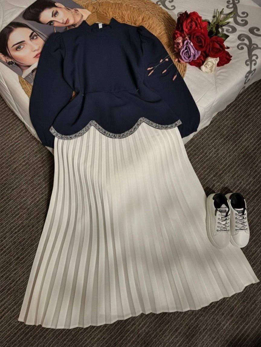 ووصل الجمال وترند الموسم😍❤️

فستان العيد كبس شيفون مبطن 
مطعم دابل تركي 
 

كوالتي جدا عالي  والالوان كما معروض 

القياسات ٣٨ - ٤٨ 
للطلب ولاستفسار على خاص او الواتساب ***********
