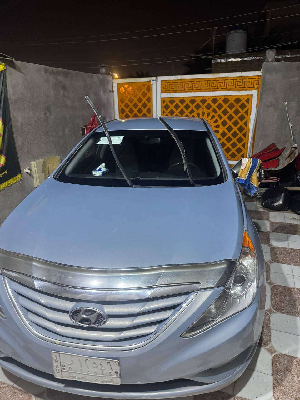 السلام عليكم سوناته 2013كفاله من كصه ونقل جثه وعيب الشرعي مداور ثانييوم ماعده بارد بلباب الخلفي سياره جاهزه من حداديه وتبريد ومكينه وكير سياره حلوه وجاهزه السعر 125وبيه مجال  والشراي يتصل ويدلل هاذه رقم صاحبه ***********
