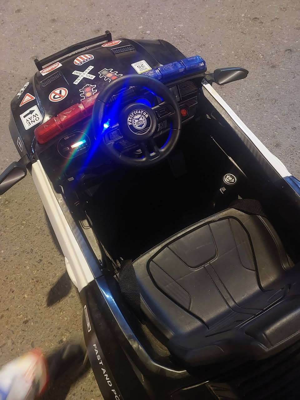 سياره أطفال شرطه شحن كلش،نضيفه مال كويت البصره المشراق القديم


**إذا كنت صاحب هذا الإعلان وتريد حذفه لأي سبب، رجاءا أرسل رسالة إلى الدعم الفني**