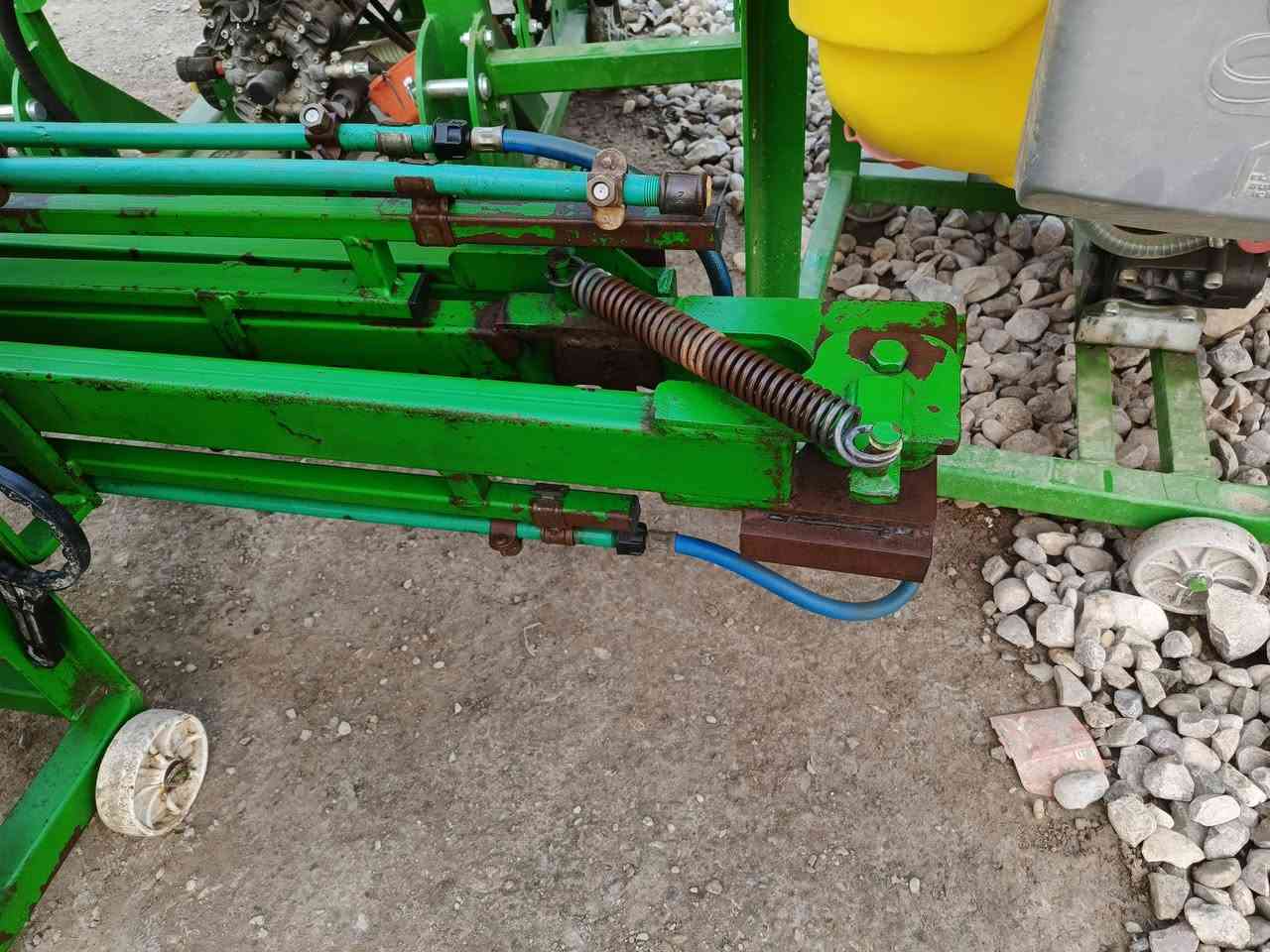 السلام عليكم اكو مرشات جديد اكو مستخدم نظيف سعر معقول حجم ٤٠٠/٦٠٠/٨٠٠حجم ***********
