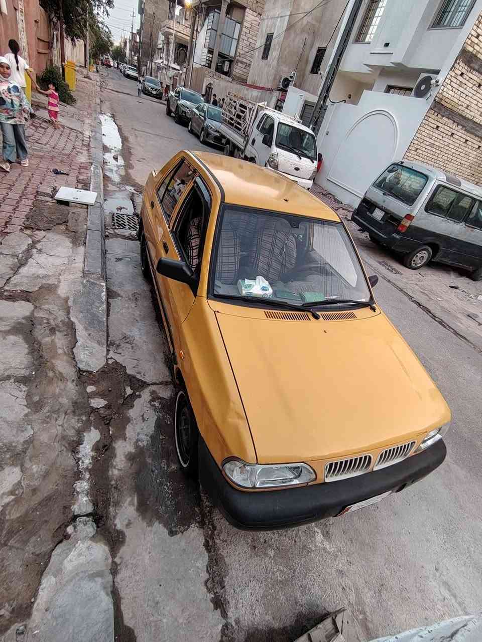 السلام عليكم ورحمة الله وبركاته سايبا موديل ١٥ للبيع مكفوله من الضربة معمره ومصبوغة عام جمالية تبريد شغال حداديه نضيفة برانكيت نضيف السيارة مامتعوبة مامشتغلة تكسي استخدام شخصي مكينة وگير برايت توني شادهن رقم بصرة حرف (ر) بأسمنة السعر المطلوب (٢٥) وبيها مجال للشراي مكان السيارة بالبصرة الشراري يتصل *********** وانه خادم
