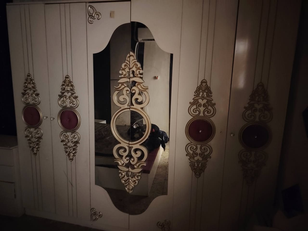 غرفه 9 قطع جديده مابيها اي ضرر تركي الثكيل تواصل ***********
