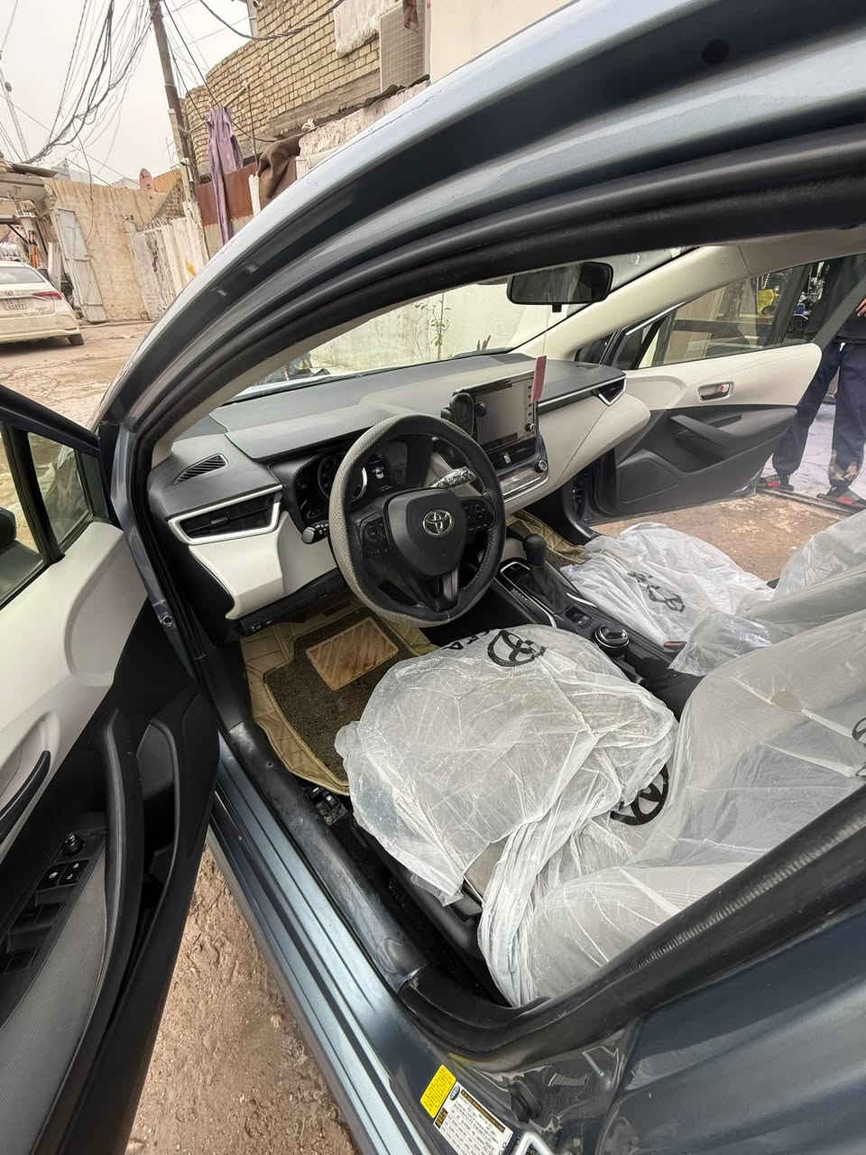كورله موديل 22 بانزين عادي لا إرباك ولا شاصي رقم اربيل بسمي سنوية وأحادث موجود بل منشور تخم تاير كوري لد + دسكات اصلي سعر 150 بيهه مجال إنشاء الله عنواني بغداد جديده حي الامين هاتف ***********

