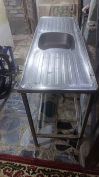 سنك جواا ميزممكن يتغلف يصير كاونتر واحد ملم اكثر ما ادري يعني ثقيل بي ...