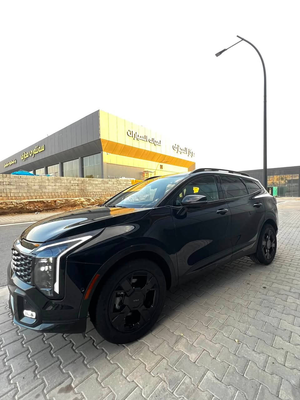 Kia Sportage x line Black edition 2026
دخول جديد

ماشي ٢ الف مايل فقط ماشاللله زيرو بحال وكالة

✅شكل جديد

سيارة فول فول ١/١

بدون رقم بشرط الترقيم شمالي

💰💰السعر ٢٢٥ ورقة

وارد امريكي

✅ضرر السيارة جاملغ و بنيد صبوخ بدون دواخل بدون إرباك

رقم شاصي 5XYK6CDF5TG324888

مكان سيارة سليماني

***********
