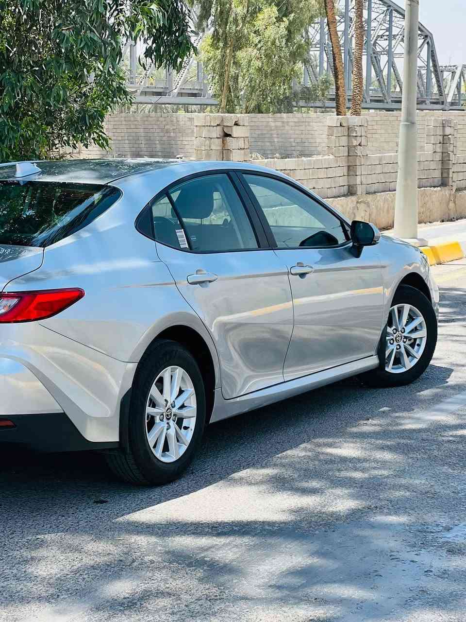 كامري رقم بغداد موديل 2025 لون سلفر فئة le العلامه السوداء يعني اربعه رادار مقعد كهرباء بصمه قطعتين تبريد شحن وايرلس حادث ربع بنيد بدون تبديل 
السعر 220
الاتصال. ***********
