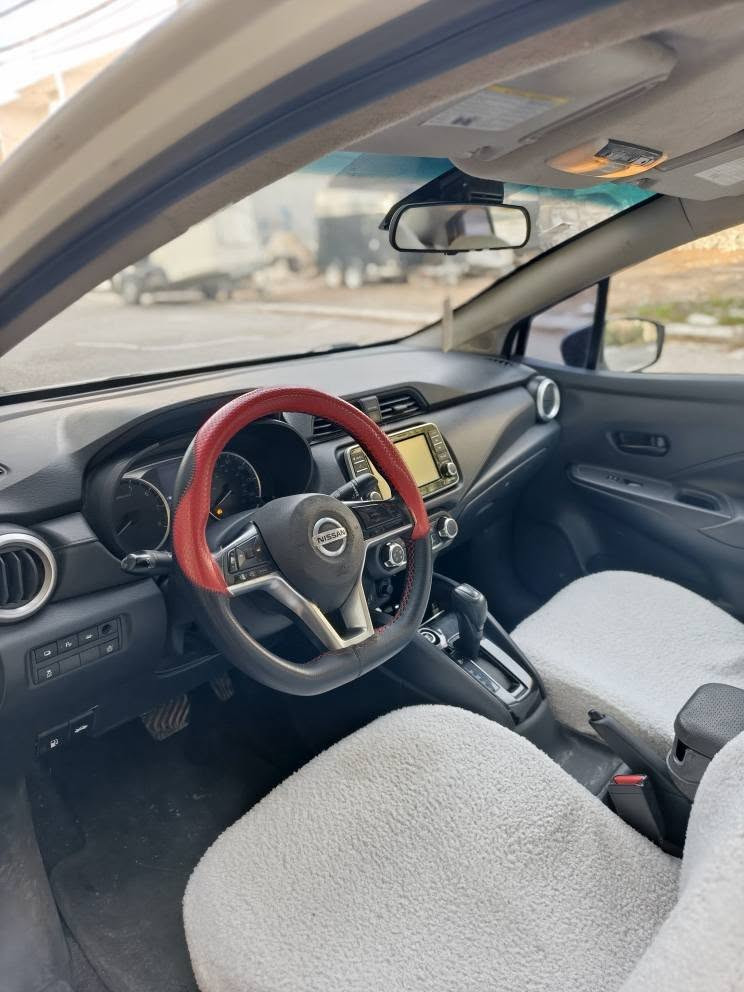 نیسان ڤێرسا 2021 مواسەفات S
بەسمە شاشە کامیرە سوکان ڤۆلیۆم ..
چوار پارچەی هەیە سەفحەی لایسایەق. 
 بێ ناو بێ ئێڕباگ 
ڕسمی دەعم دامناوە.
گێڕ و مەکینە بەناو کردن بەشەرت 
شوێن هەولێر
سعر 107 
*********** ڤایبر واتساب أربيل, العراق
