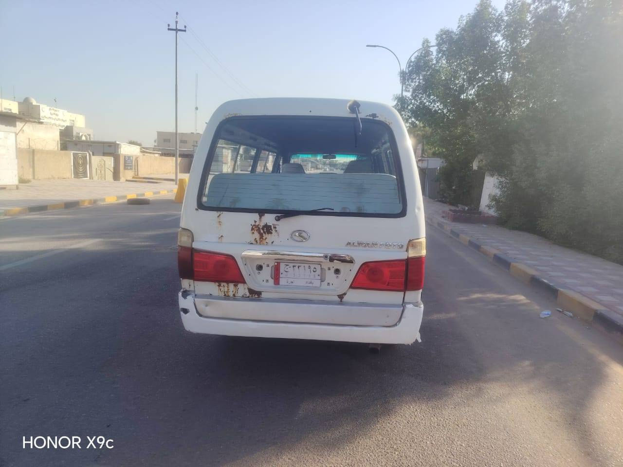 سلام عليكم لوان موصليه للبيع م 14 سنويه عظم العنوان نجف السعر 25)) ***********
