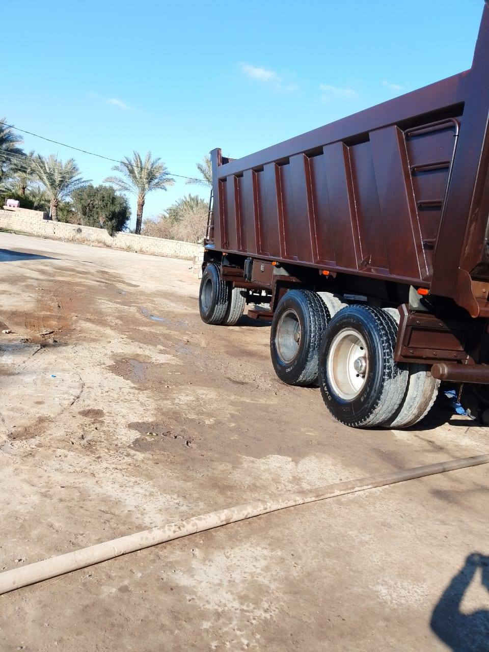 مقطوره للبيع الطول 7/25 الرتفاع145 العرض230 شاصي 14دناكير 16الاتصال على الرقم(***********) (***********) (قتيبه ابو علي اخوان مكلف بلنشر
