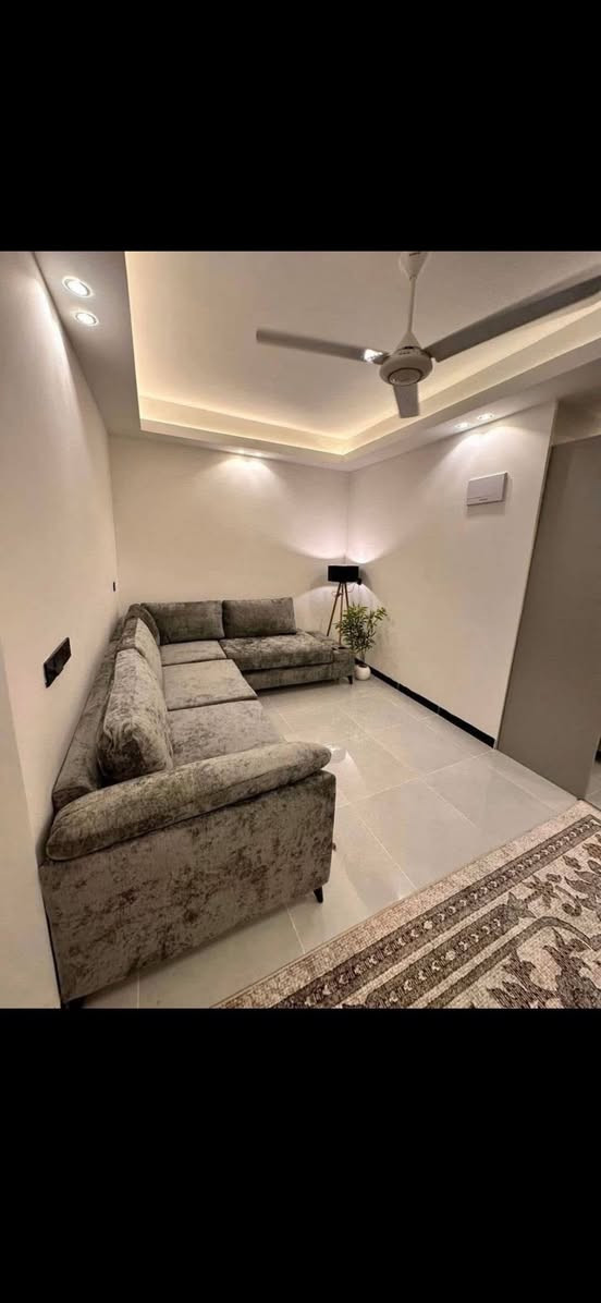 شقة للإيجار – المنصور الداودي
شقة طابق أول مؤثثة VIP
تتكون من:
غرفتين نوم، صالة، مطبخ، حمام
موقع مميز وقريب من جميع الخدمات

📞 للاستفسار: ***********
