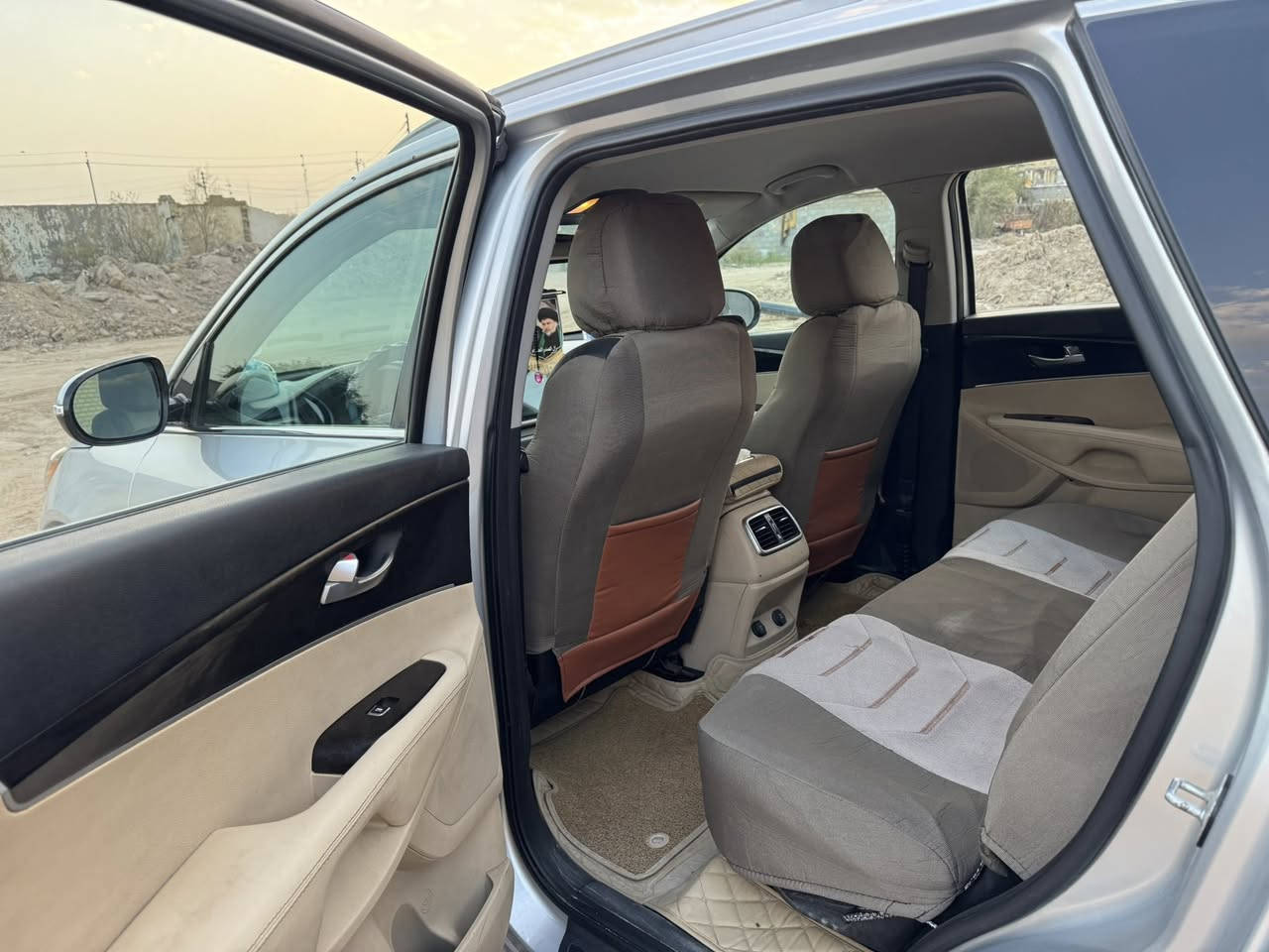 سورنتو وارد امريكي
موديل 2016 رقم واسط بأسمي 
سنويه لنهايه ال28 حادثها طرف الجاملغ وشويه من البنيد بدون لا دواخل ولا ايرباك محرك  2400 تيربو 
السياره فول مواصفات عدا الفتحه سياره نضيفه وجاهزه مابيها اي نقص بيع او مراوس  
مكاني البصره / القرنه 

‏‭***********
