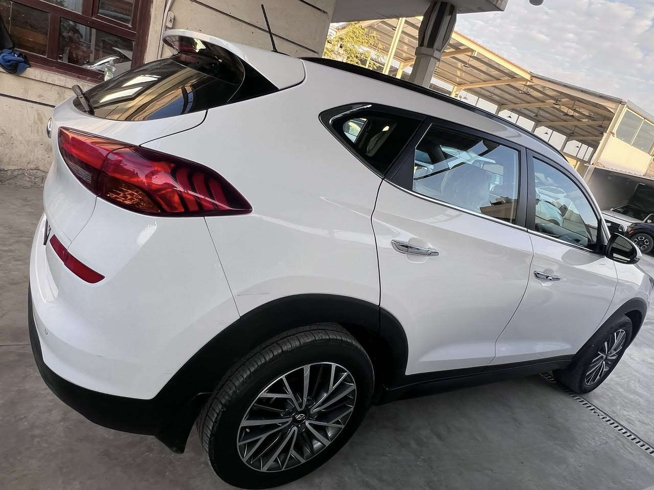 السلام عليكم
توسان 2020 

فوول مواصفات

خليجي بدون صبغ 

كير ومكينه مكفوله

ملاحضات داخل السونار 

بغداد 

$200

***********
