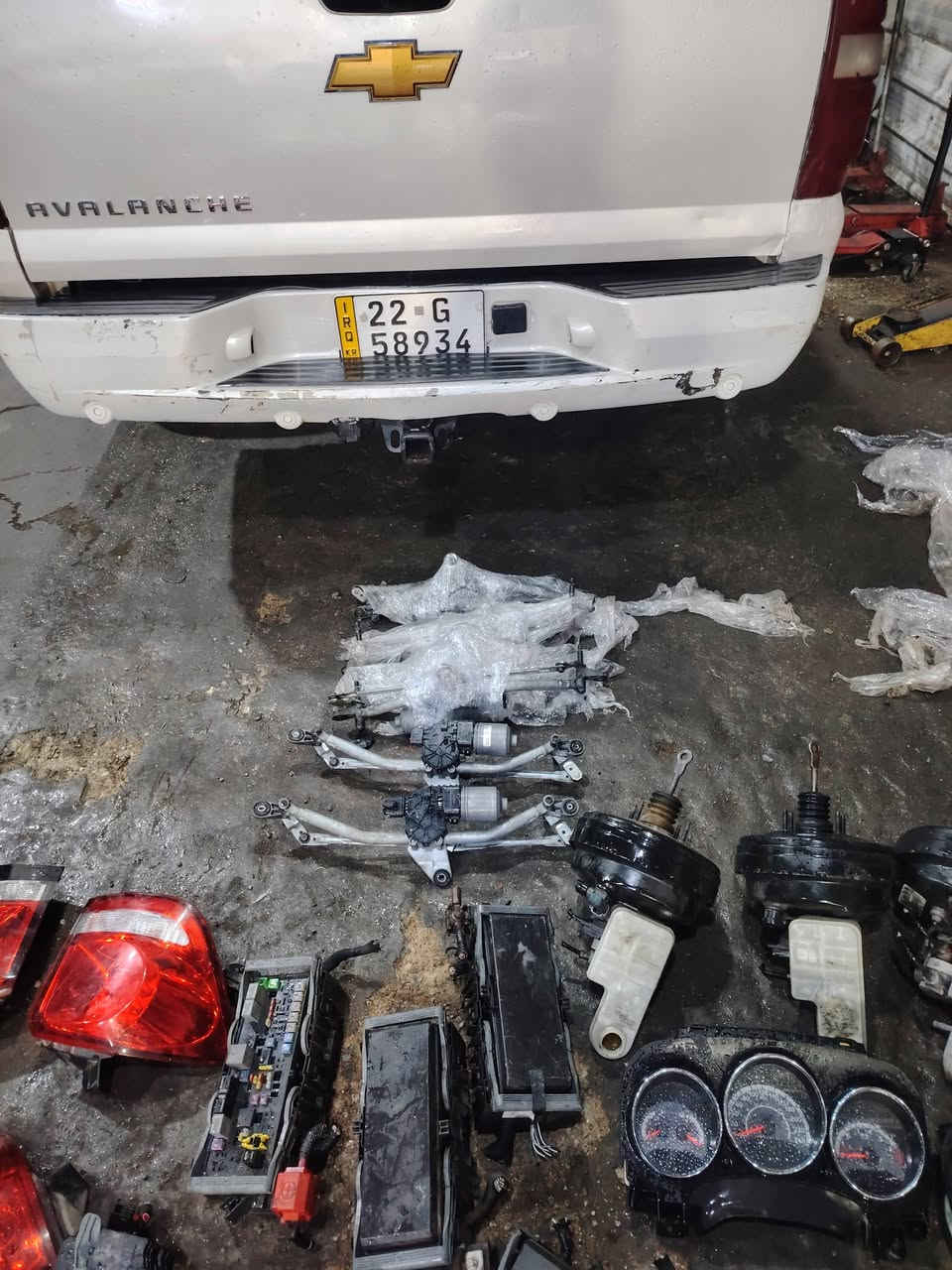 السلام عليكم شباب تم وصول غراض مكينه وكير وصدر يوجودة صيانة كامله مكينه وكير وحداد صدر وكهربائيات
رقم ***********
