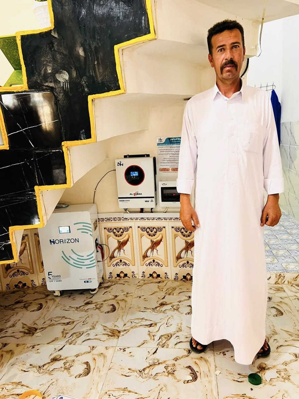 تم بحمد الله تنصيب منضومه طاقه شمسيه في قضاء الحويجه/قريه البگاره ...
للأخ/فارس مهدي   .... 

قدرة المنظومة:

🔹8  أمبير نهاري في الظروف القياسية.

🔹8أمبير ليلي.

مكونات المنظومة:

1. البطاريات:ليثيوم... 8kw

🔹 ضمان استبدال 5سنوات 

2. الألواح الشمسية:

🔹 ألواح فلاديفيا 600 واط.

🔹 عدد الألواح:4 ألواح.ذات وجهين وذات كفاءة عاليه 

🔹 ضمان 15 سنة، وعمر افتراضي يصل إلى 40 سنة.

3. الإنفرتر:

🔹 إنفرتر حجم  4.25kw

🔹 ضمان لمدة سنتين.

4. هيكل الألواح:

🔹 مصنوع من الحديد المغلون المقاوم للصدأ لضمان المتانة.

التشغيل والصيانة 🛠️

🔹 المنظومة تعمل 24 ساعة يوميًا مدى الحياة دون مصاريف إضافية.

🔹 الصيانة الوحيدة المطلوبة هي غسل الألواح الشمسية بالماء كل بضعة أسابيع.

الضمان شامل لجميع مكونات المنظومة

🔹 من شركة النبع الهادر فرع الرياض 

📞 للاستفسار أو الاتصال: مهند 

📲***********_ ***********

ابو حسين 

📲 *********** (متوفر واتساب)

شركة النبع الهادر #ضمان #امان #مصداقيه

ملاحظه/صيانه مجانيه لمده سنه خدمه مقدمه من قبل الشركه للزبون
