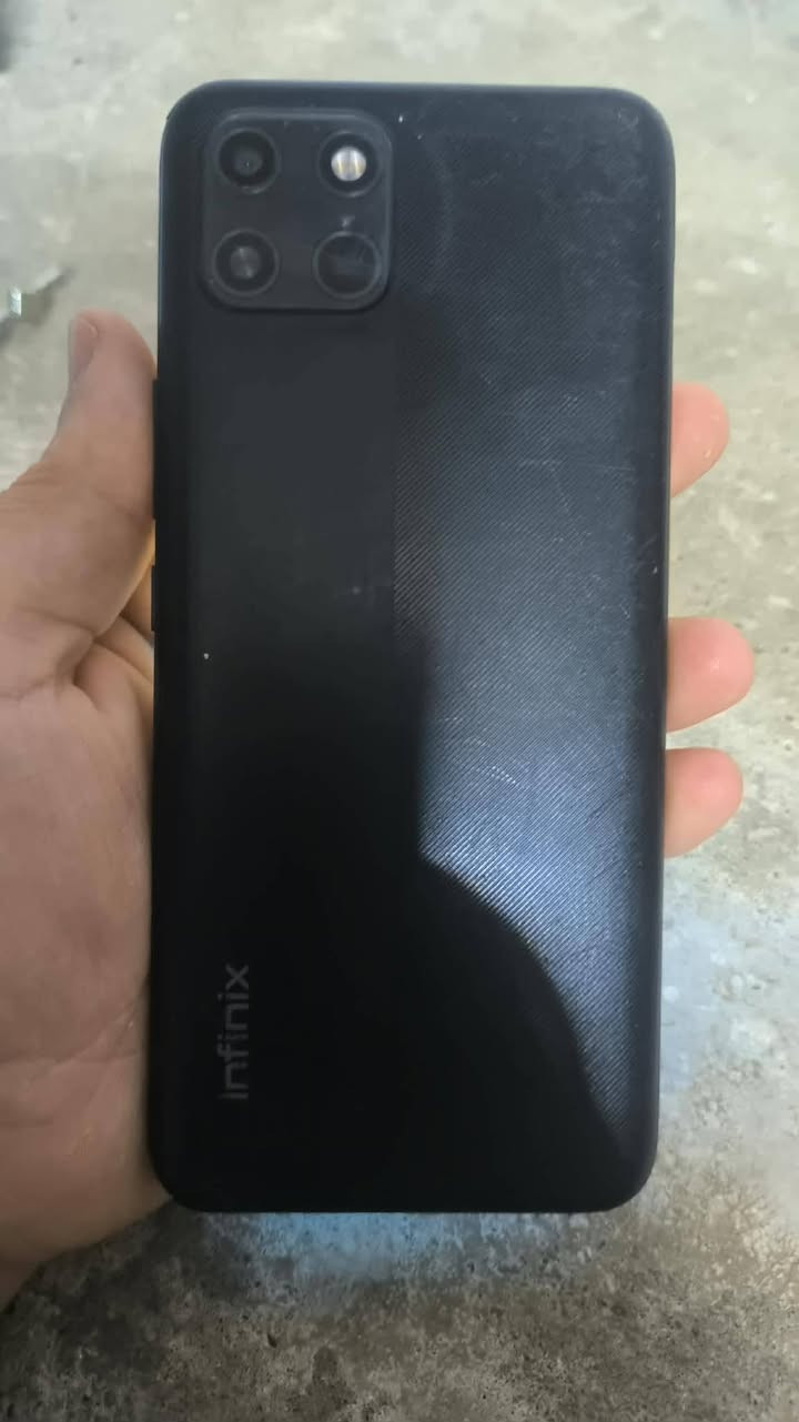 جهاز انفنكس smart 6 HD
ذاكرة   32
رام     2
شاشة مبدلة وكالة
سعره   40 الف بي مجال
***********
***********
