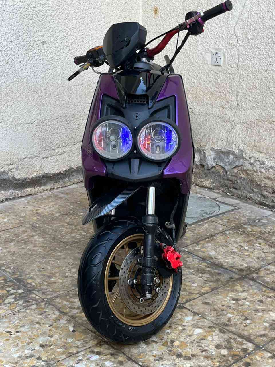 سلام عليكم سكنس جبلي
مكينه مكفوله بيه تزويد عدسات 

كلاجات صالنصه ويل كب ستيرن 

سبادر وبعد بيه هواي تزويد شلعه معدل فول مكاني بغداد الكسره سعر ٩٠٠ بيه مجال***********
