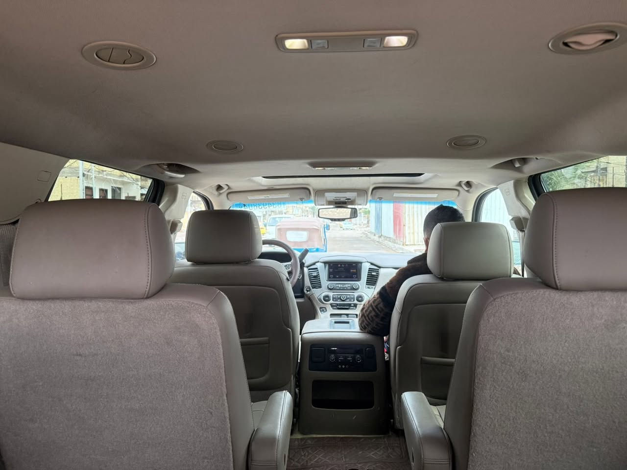 السلام عليكم سياره ادوات ادوات
نوع السياره جي ام سي بترا جمسي 
فول مواصفات جنطه كهرباء فتحه كشنات جلد كهرباىيات ملكي منفصل ٥بصمات نيكل 
استيل كشنات قلاب اشاير بل مري شاشه كبيره مكفوله سرقه وعشاير وانتربول فقط 
بس كص قماره يعني اعكال الون اسود 
الموديل ٢٠١٧ السعر ١٣٥ العنوان بغداد 
رقم الهاتف ***********
متومه طبق الاصل شرط حاسبه ارقام شماليه
