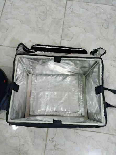 السلام عليكم متاح خوذه وجنطه جدد استعمال قليل س 75 مكان شهداء البياع شراي اتصل ***********
