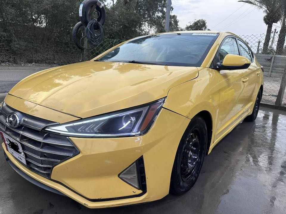 سلام عليكم شباب عندي النترا موديل 2020 وارد أمريكي طخطخات خفيفه أشويه  سياره جهازه السعر 120 أو بيعا مجال للطبين *********** رقم بغداد أجره ع الزعفرانيه
