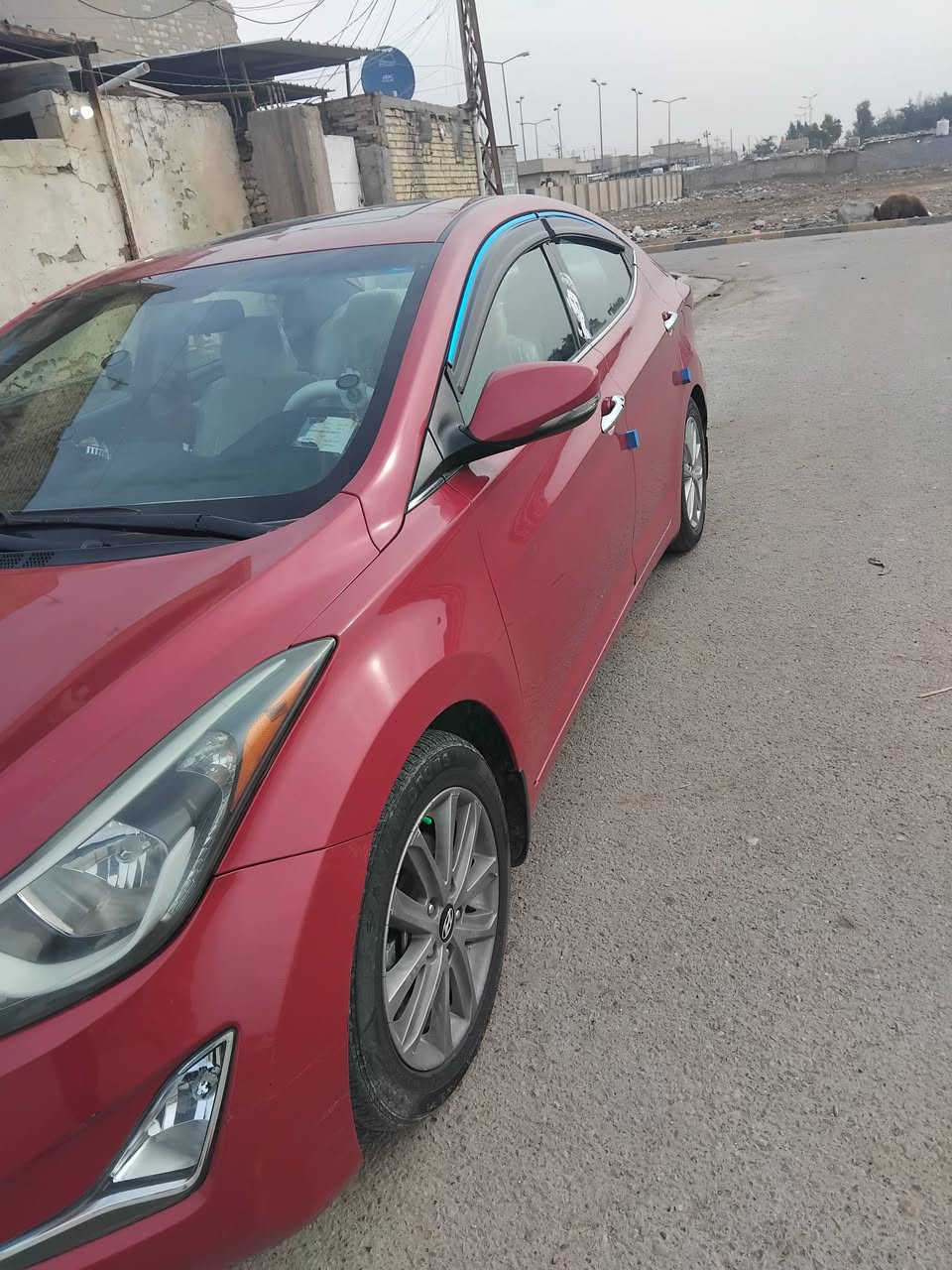 سلام عليكم الانتره للبيع موديل ١٦ امريكي حادثه جاملغ خلفي فقط سياره جديده فول مواصفات فتحه بصمه كشنات تدفه فول مواصفات محرك ٢٠٠٠ دوش كير محرك مكفول السياره بسمي السعر ١٢٣ وبيه مجال الاتصال ***********
