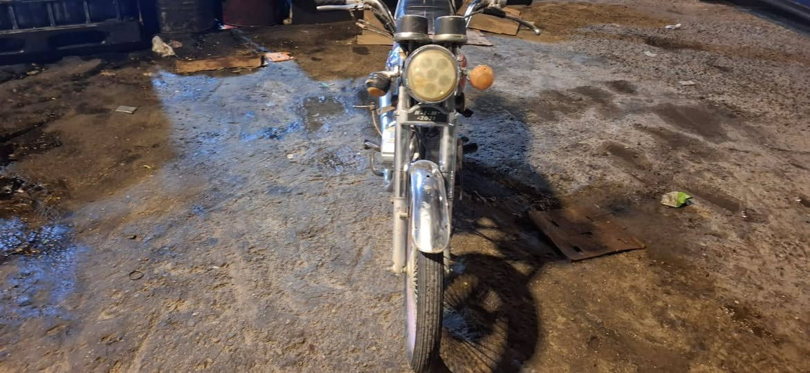 سلام عليكم للبيع نامه اصولي وكيلهه العارضي موديل 21 المحرك مامفتوح بس بي دخان بس من تشتغل ويكطع وعزهه ترتيب السعر 425 وبيهه مجال قليل مكاني نجف تقاطع الهنديه عسكري


**إذا كنت صاحب هذا الإعلان وتريد حذفه لأي سبب، رجاءا أرسل رسالة إلى الدعم الفني**