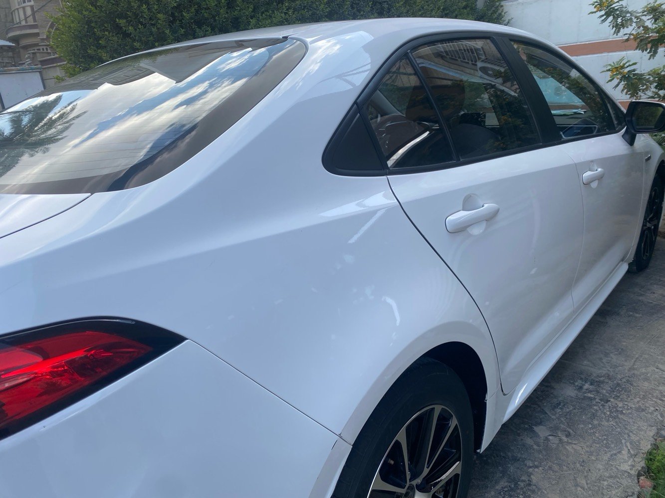 السلام عليكم 
تويوتا كورلا هايبرد ٢٠٢٣ الشكل الامريكي ماشية ١٨ الف مكفولة من صبغ رايدها ب١٤0 وبيها مجال 
مكاني بغداد

‭٠٧٧٢ ٢٢٣ ٣٣٤٦‬
رقم صاحب السيارة
