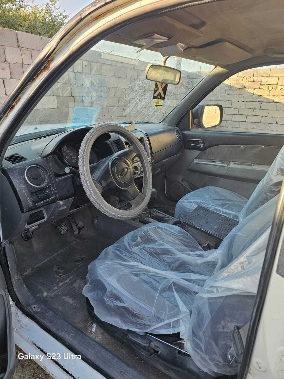 إسلام وعليكم فورد رينجر 2008 مال مزاد الدوله بيها كتاب رسمي وبدون تاريخ الك حق ترقم او نسويلك وكاله عامه. مكينه وكير فيفيتي اوتو جدد طخم تاير كهربائيات حداده كله جديد السعر 53وبيها مجال او مراوس  مكاني بصرة البترو الاستفسار اكثر ***********
