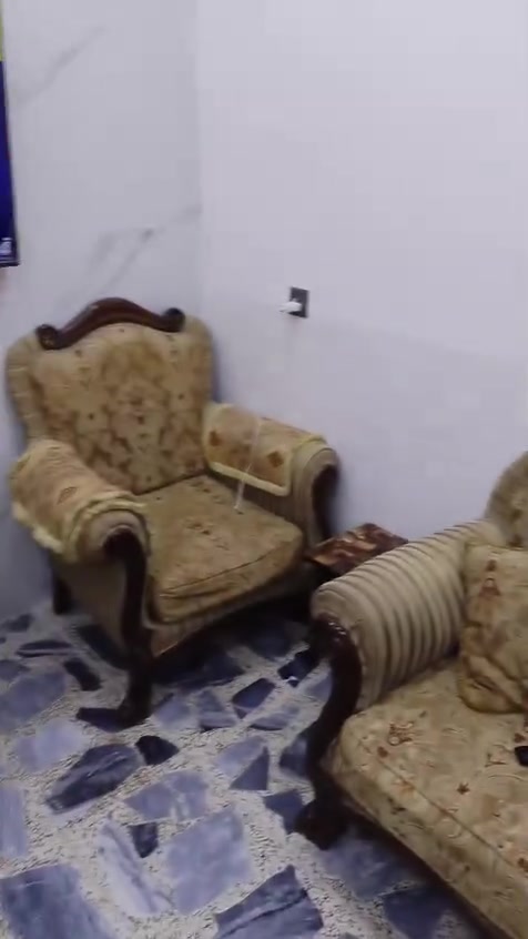 سلام عليكم بيت البيع بيت بنيه فرع 24 مساحه 100متر ***********
