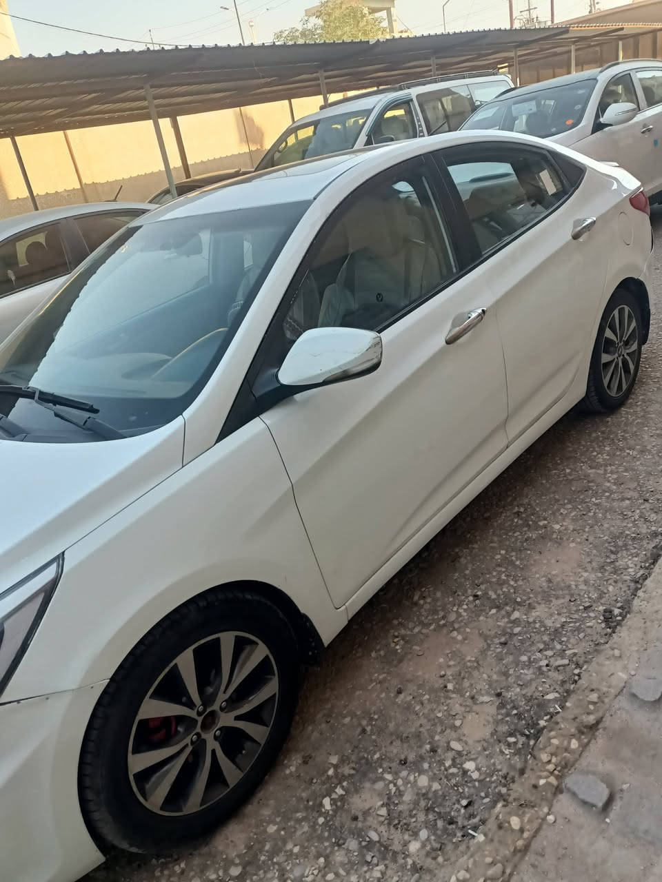 السلام عليكم
اكسنت للبيع محرك 1600 رقم ذي قار 
كير ومكينه مكفول 
موديل 16 
تبريد تدفئه شغال 
فتحة سقف 
شاشه وكامره 
5 ويل كب 
اشاير بالمري
سونار موجود 
السعر 98 وبيه مجال 
العنوان الناصريه صالحيه 
***********
