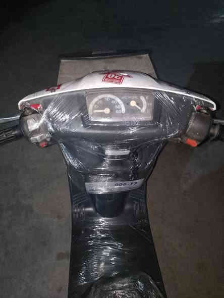 سلام عليكم يماهة نكره سلف كهربايت كله شغاله لايت عالي ناصي اشاير هورن كفراته نضيفه  شاصي بل شرط اكسل بلشرط صواته ناعم كابريتر بلادي صلانصه بلادي كيج سرعه او بانزين شغال سعر 250 اوبيه مجال ***********
