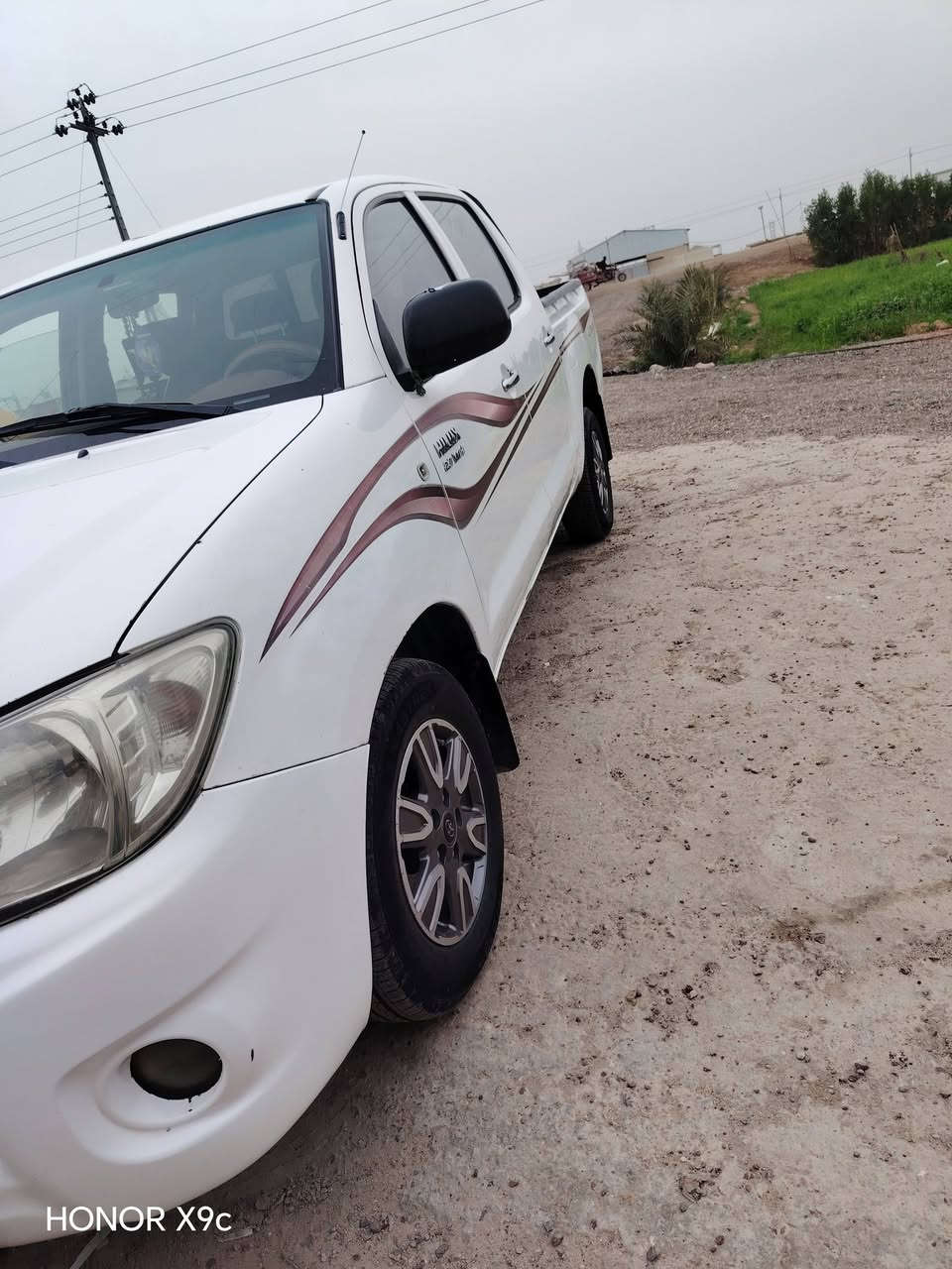 السلام عليكم
بيكم فلاونزه 2007
كير مكينه خير من الله
حدايد جديده
تخم تاير جديد
رقم بصره 
السنويه 2030 نهايتها
بسمي سياره مداور ثاني يوم
السعر 135 بيها مجال
العنوان العماره
***********
***********
