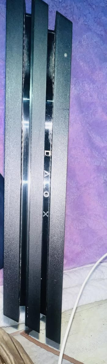 اللهم صلي على محمد وال محمد ) سلام عليكم بلي 4 برو واحد تيرا للبيع بييع فقط مهكر نظام 12 السعر 275   العنوان مدينه الصدر للاستفسار 

***********
