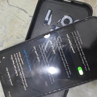 ايفون١١عادي فقط الظهر بيه كسر بسيط موضح بل صورة والباقي كله مكفول للبي...