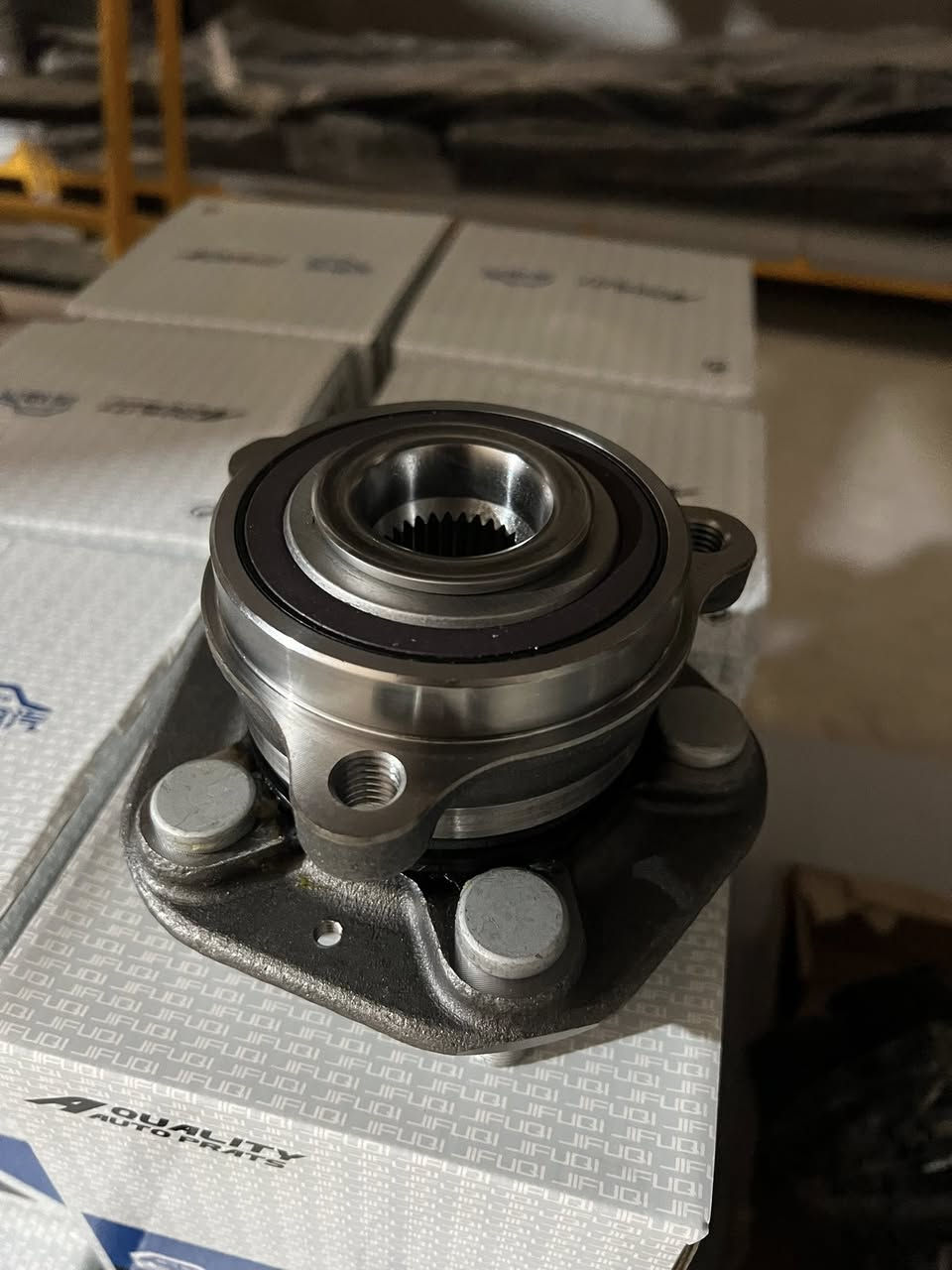 متوفر جميع البوش الخاصه بصدر TESLA
ول بوربرنات الاصليه 
الاصلي 
شركة اي في بارتس 
***********
***********
***********
