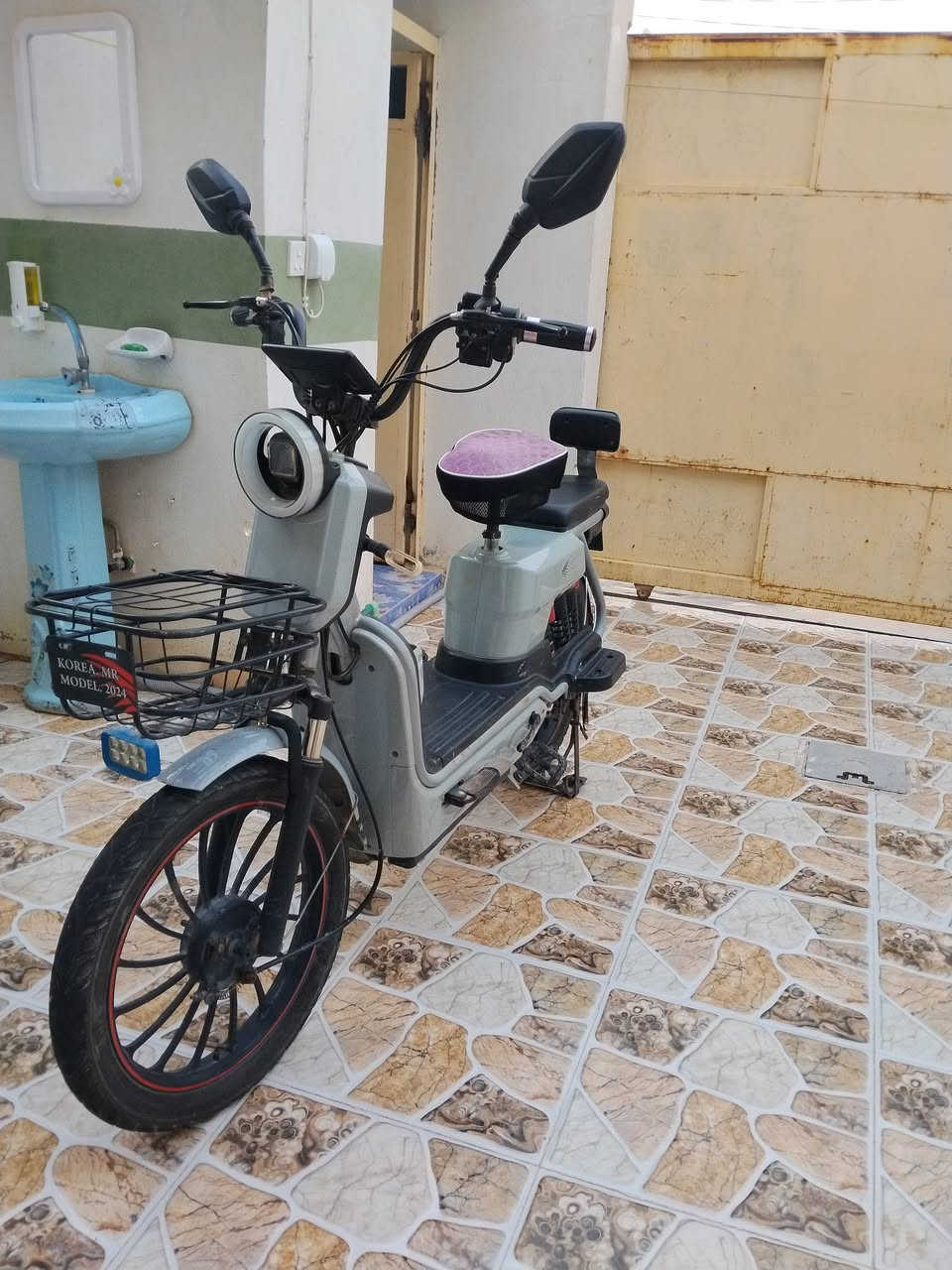 السلام عليكم بايسكل الشحن الموديل 24 بطاريات اعطيك ضمان فوق النص عمر سعرها 250


**إذا كنت صاحب هذا الإعلان وتريد حذفه لأي سبب، رجاءا أرسل رسالة إلى الدعم الفني**