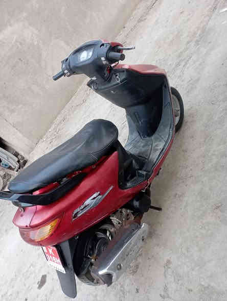 السلام عليكم دراجه فراشه للبيع شرط النعومه والمعدل مكينه مفتوحة مره مبدل بستم اثر دخان والباقي كله كفاله كهربائيات اشاير سلف هندر لايت عالي ناصي بك لايت كيلو متر كلها شغاله مكاني حله السعر 400 وبيها مجال بيع مستعجل ***********
