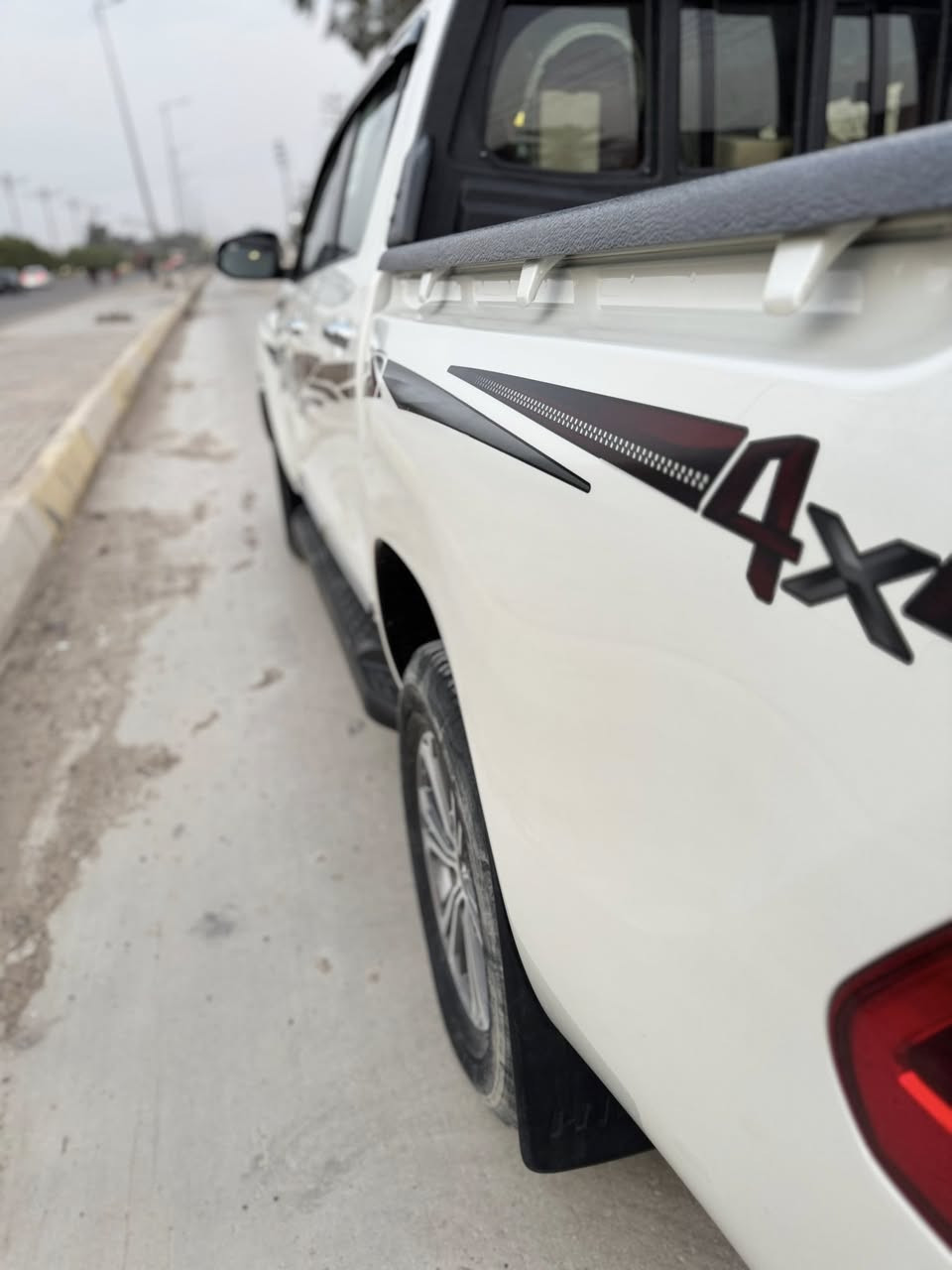 هايلوكس سعودي 2022 – فورويل
للبيع أو المراوس بـ 2024

مكفولة كفاله عامه ماشيه 62 الف 

فول مواصفات للأخير

المواصفات :

1️⃣كشنات تبريد وتدفئة

2️⃣شاشة جبيرة أصلية

3️⃣لايتات زينون LED (عالي واطي)

4️⃣بروجكترات زينون LED

5️⃣دخول ذكي وبصمات على الأبواب

6️⃣تشغيل بصمة

7️⃣داشبول ليزري

8️⃣لدات أمامية وخلفية

9️⃣كاميرا خلفية + حساسات خلفية

1️⃣0️⃣مرايا جانبية كروم مع إشارة

1️⃣1️⃣تحكم كامل من الستيرن

1️⃣2️⃣نظام ECO لتقليل صرف الوقود

1️⃣3️⃣دفع رباعي 4X4

1️⃣4️⃣دبل خفيف + دبل ثقيل

1️⃣5️⃣تبريد بيانو + شاشة

1️⃣6️⃣كير أوتوماتيك

1️⃣7️⃣حساس ضغط الإطارات

1️⃣8️⃣ويل كب كروم ألمنيوم

1️⃣9️⃣منفاخ تايرات شركة

---
السعر 325
رقم السيارة: سليمانية  – تحويل ملكية مباشر
الموقع: ديالى / بعقوبة
رقم صاحب سيارة ***********
