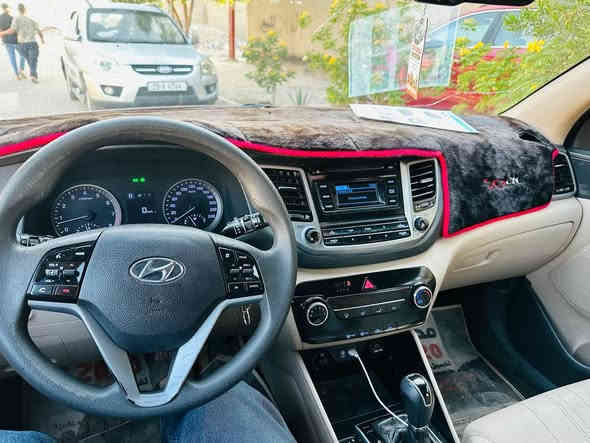 السلام عليكم 
———————
توسان 2016 خليجي 
رقم بغداد 
———————————
مواصفات عادية 
١- تبريد قطعتين 
٢- مري شفط + إشاره 
٣- تحكمات 
٤- كشن كهرباء 
٥- لد امامي 
٦- محرك ٢٠٠٠ دوش 
—————————————————
سياره جاهزه من كلشي بدون نواقص 
مكفولة من الحادث والصبغ و البارد و الفتح ماشية 130 الف كم مكينه وكير بوضع الشركة 
صدر امامي خلفي  + تخم تاير جديد 
———————————————————————-
السعر :- 168 
مكانه :- بغداد 
***********
