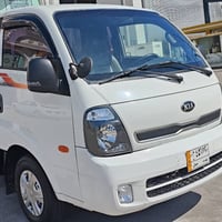 سەرەتابەناوی خوا  کیا 2014 توماتیک  3000سوپەر مەکینە ڕەش 5دووگمە تەبری...